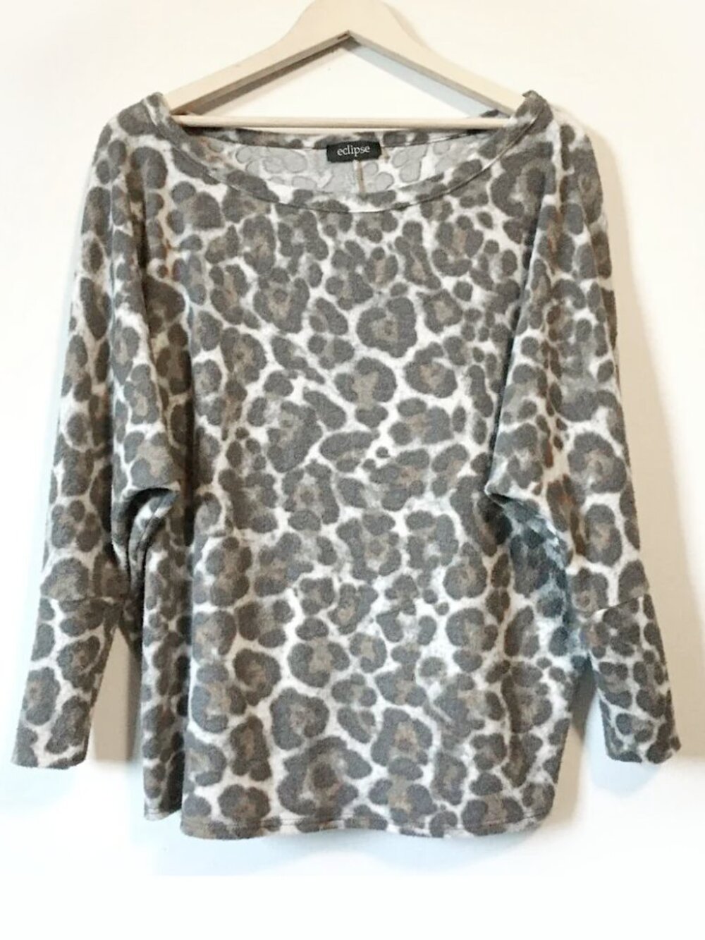 Eclipse Canadian Snow Leopard Rosette Print Dolman Sleeve Top